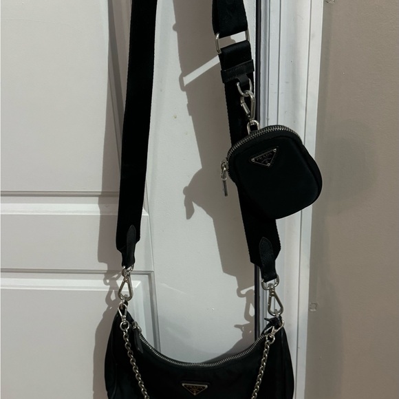 Prada Black Re-Edition 2005 Re-Nylon Bag - Picture 6 of 8